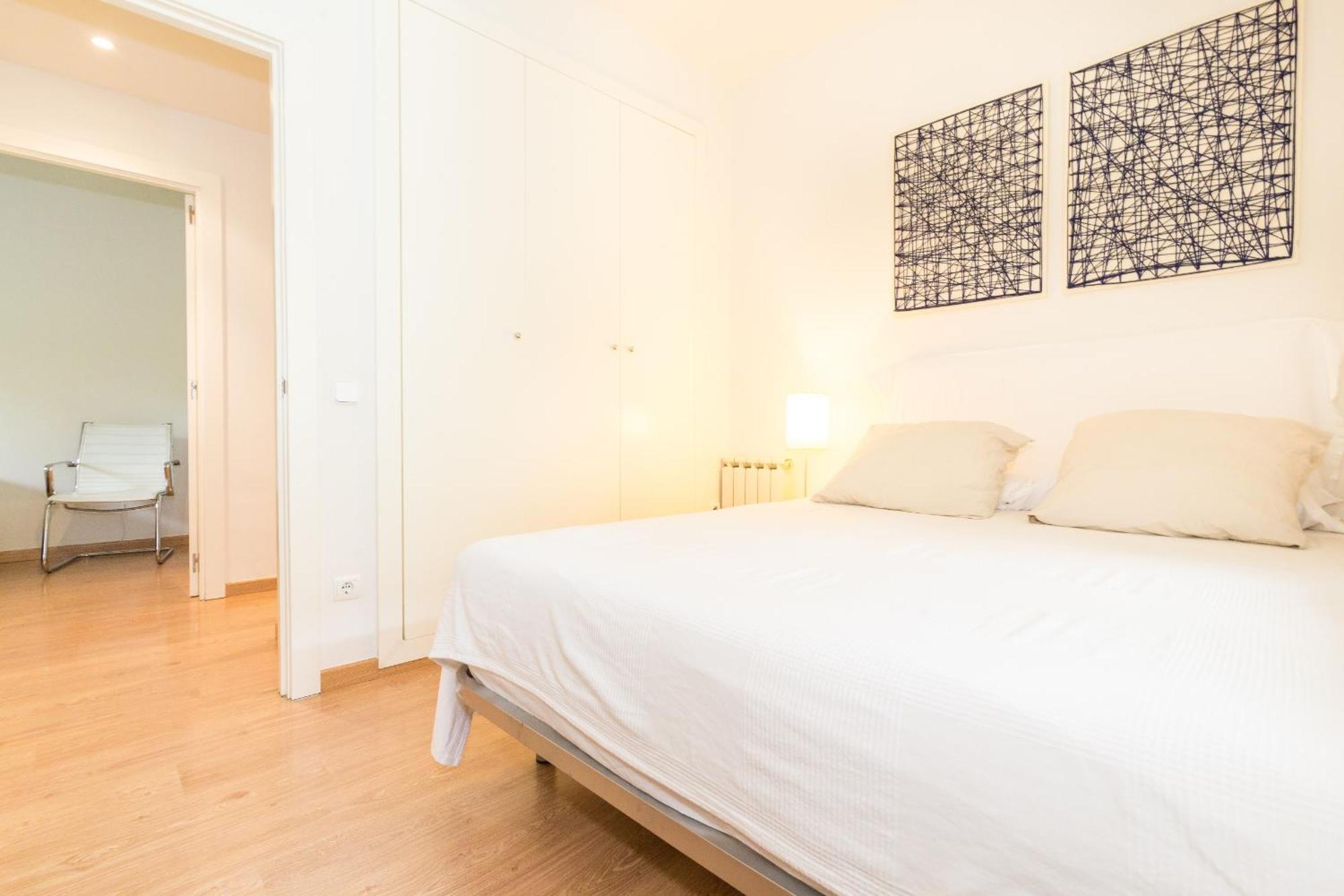 11jog1036 - Huge & Bright Train Station Apartament *