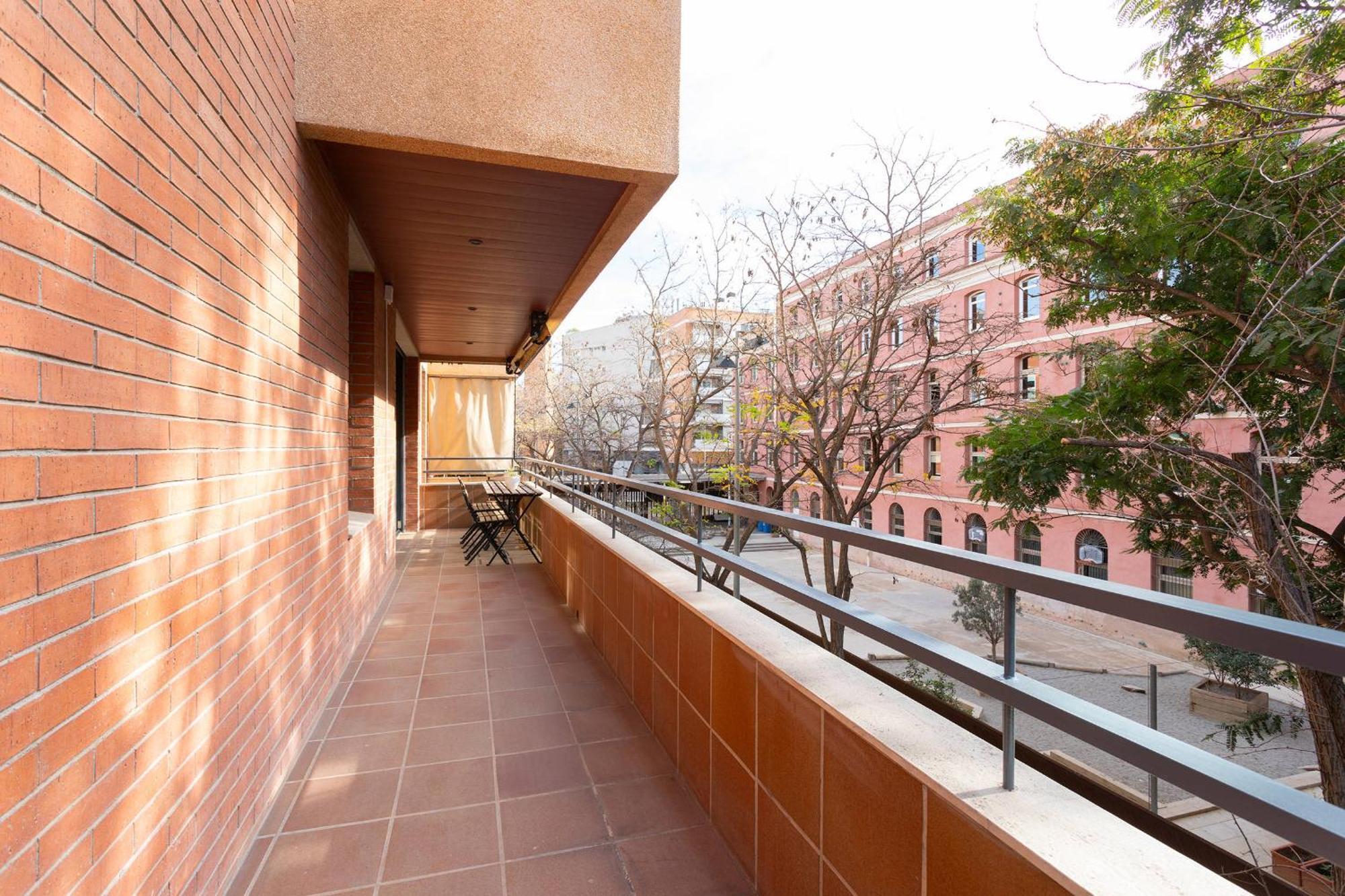 11jog1036 - Huge & Bright Train Station Leilighet Barcelona
